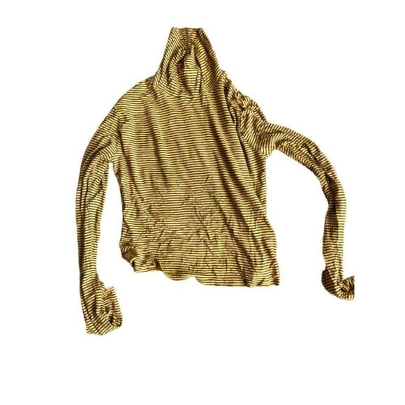 F21 Long Sleeve   - Picture 1 of 4